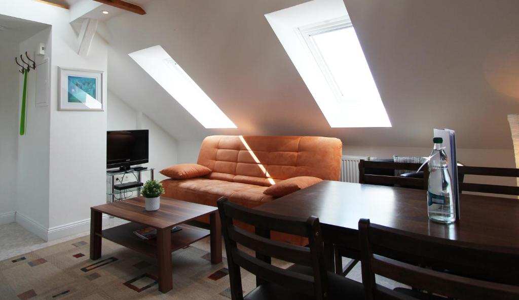 Ferienwohnungen Sonnenröschen room 6